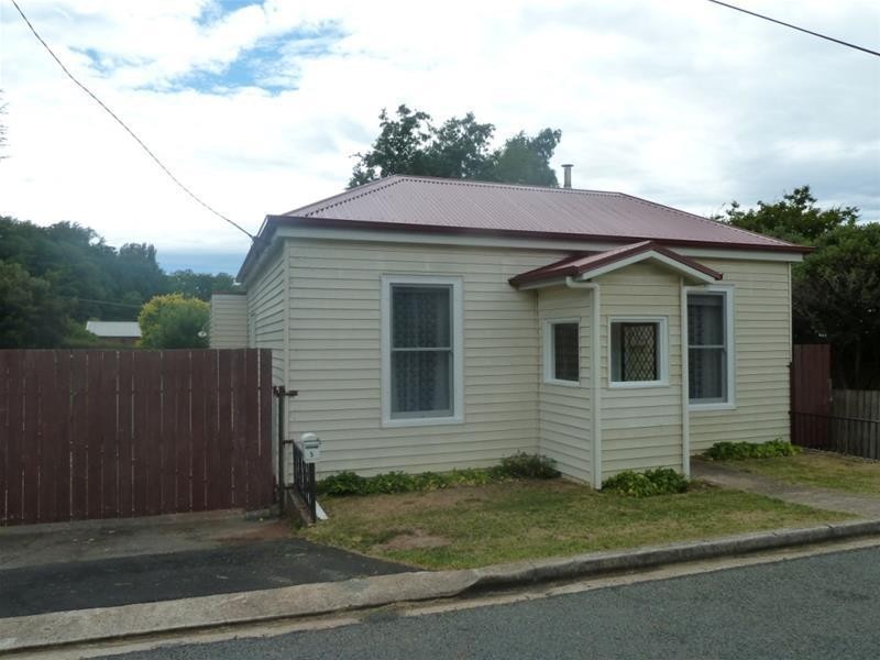 5 Bonney Street, Deloraine TAS 7304