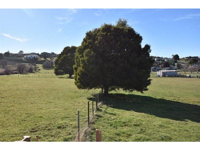 61 West Church Street, Deloraine TAS 7304