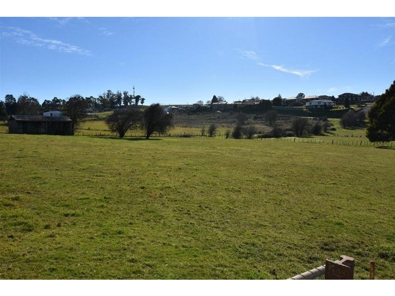 61 West Church Street, Deloraine TAS 7304