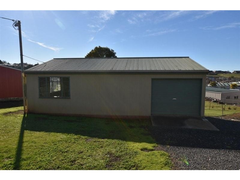 61 West Church Street, Deloraine TAS 7304