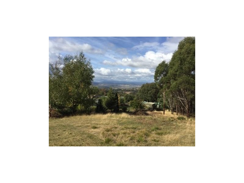 18 Pleasant Hills Drive, Grindelwald TAS 7277