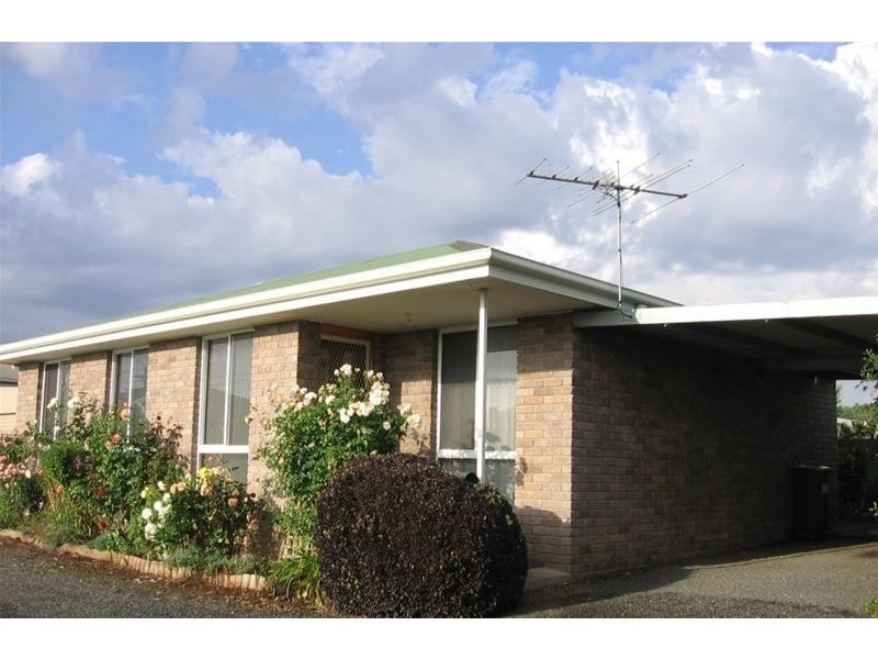 Unit 5/13 East Westbury Place, Deloraine TAS 7304