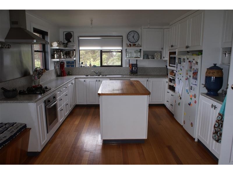 214 Leonards Road, Montana TAS 7304