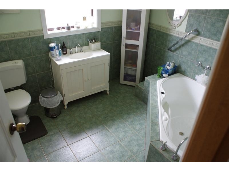 214 Leonards Road, Montana TAS 7304