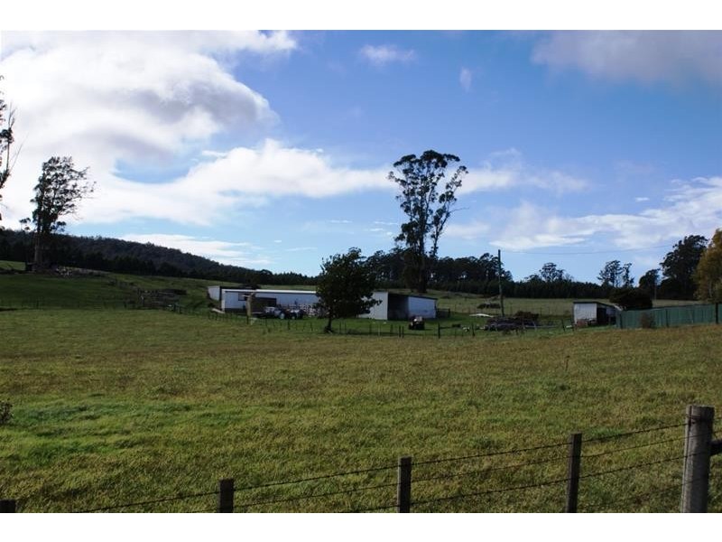 5284 Bass Highway, Deloraine TAS 7304