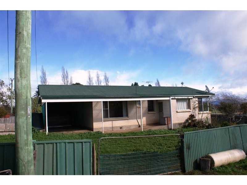 5284 Bass Highway, Deloraine TAS 7304