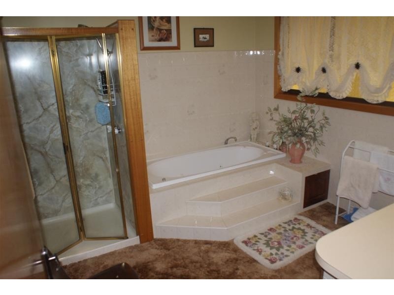 13 Meander Valley Road, Westbury TAS 7303