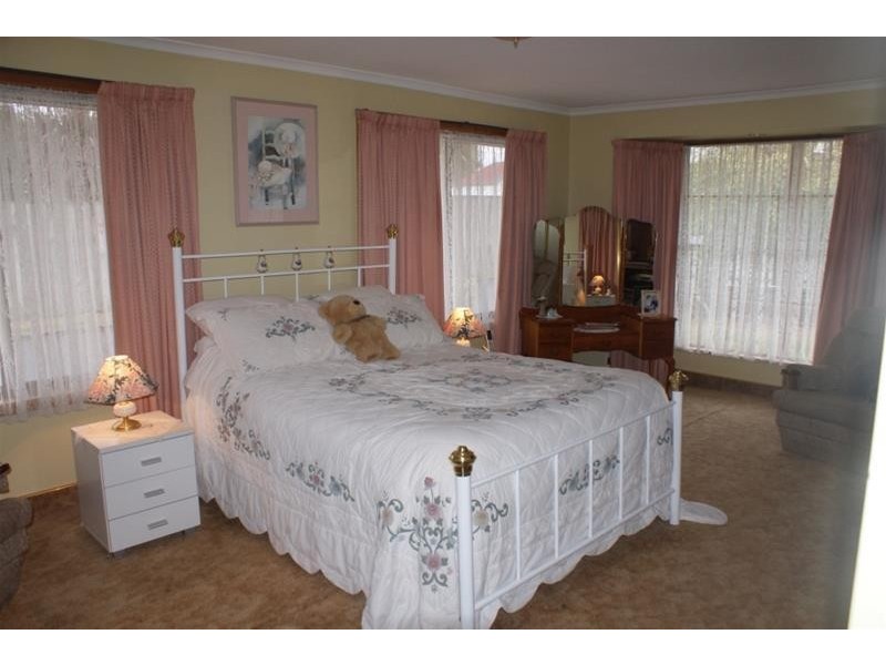 13 Meander Valley Road, Westbury TAS 7303