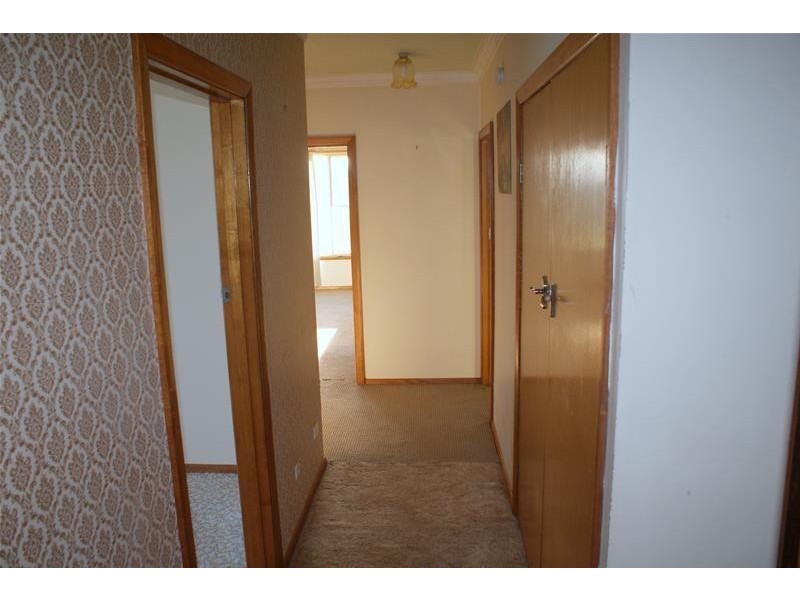 5284  Bass Highway, Deloraine TAS 7304