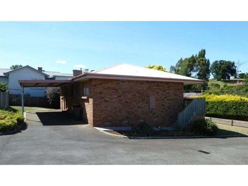 1/4 Bonney Street, Deloraine TAS 7304