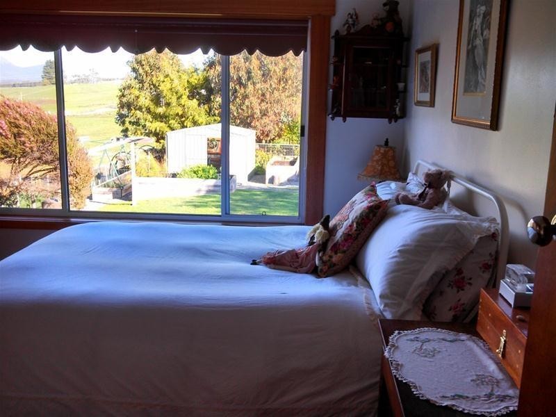 West Kentish TAS 7306