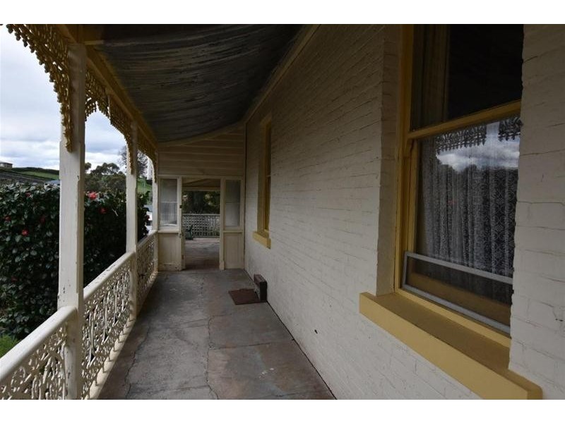 17 West Barrack Street, Deloraine TAS 7304