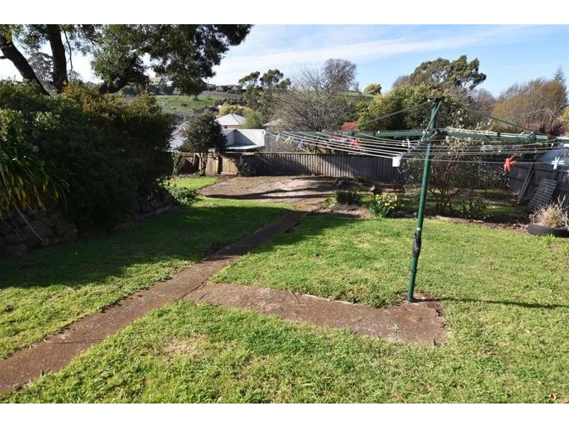 17 West Barrack Street, Deloraine TAS 7304