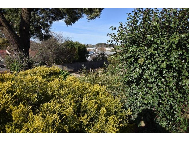 17 West Barrack Street, Deloraine TAS 7304