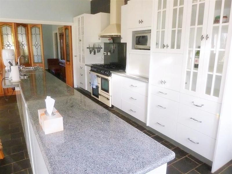 1, 173  River Road, Deloraine TAS 7304