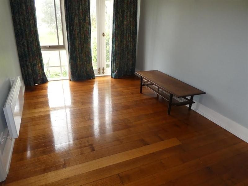 1, 173  River Road, Deloraine TAS 7304