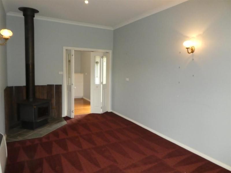 1, 173  River Road, Deloraine TAS 7304