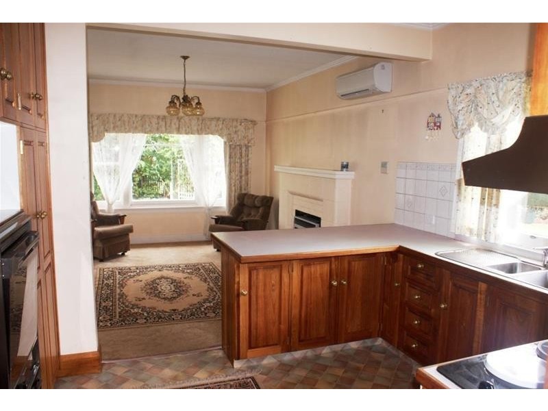 97 Emu Bay Road, Deloraine TAS 7304