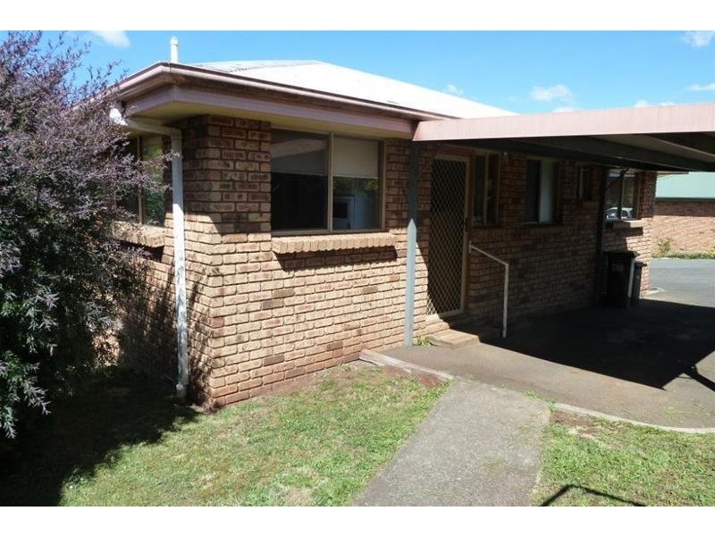 1/4 Bonney Street, Deloraine TAS 7304