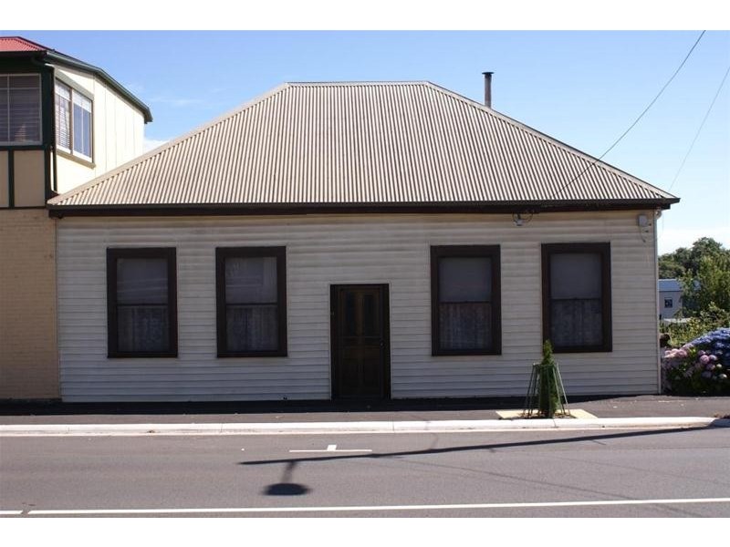 14 Meander Valley Road, Deloraine TAS 7304