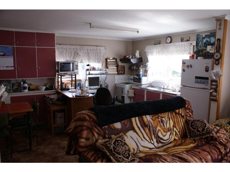 14 Meander Valley Road, Deloraine TAS 7304