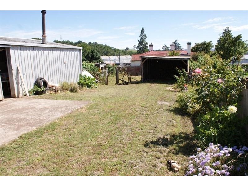 14 Meander Valley Road, Deloraine TAS 7304