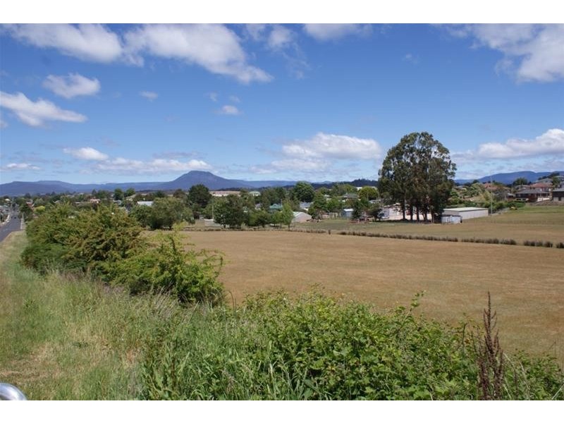 60 West Barrack Street, Deloraine TAS 7304