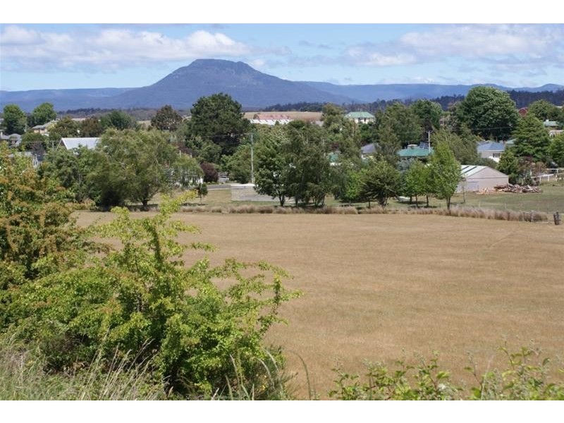60 West Barrack Street, Deloraine TAS 7304