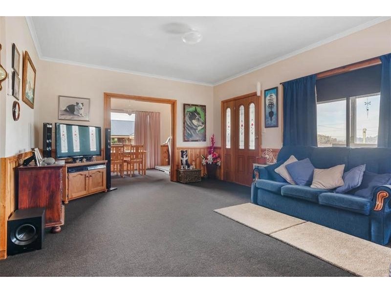87 Gravelly Beach Road, Blackwall TAS 7275
