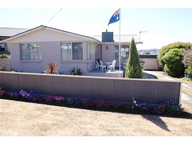 35 Gay Street, Deloraine TAS 7304