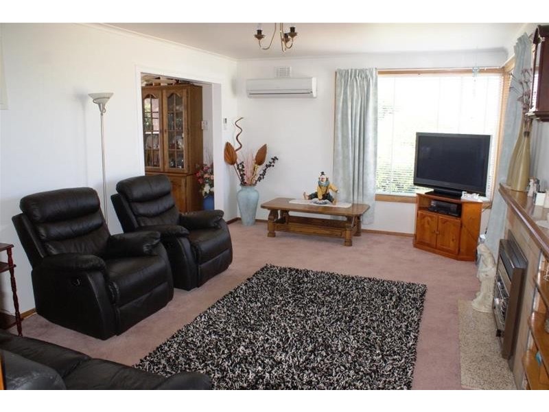 35 Gay Street, Deloraine TAS 7304