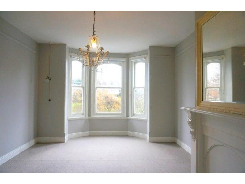 2/8  East Parade, Deloraine TAS 7304