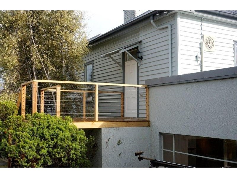 2/8  East Parade, Deloraine TAS 7304