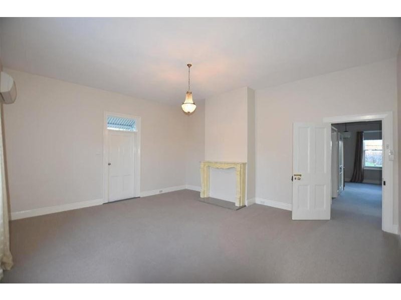 2/8  East Parade, Deloraine TAS 7304