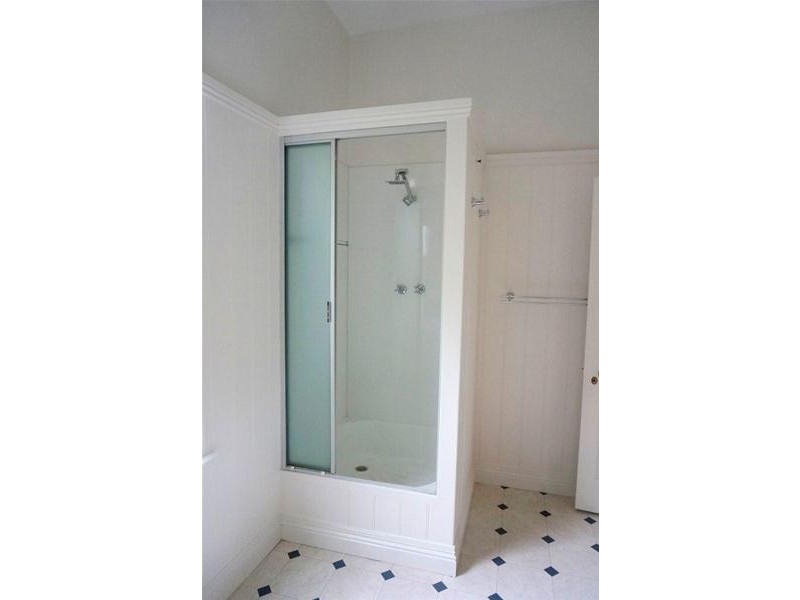 2/8  East Parade, Deloraine TAS 7304