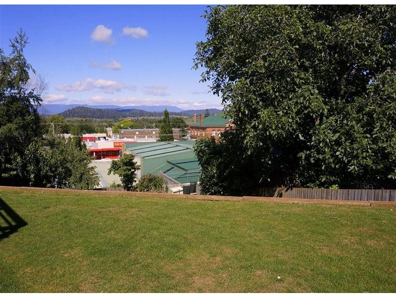 8 Panorama Place, Deloraine TAS 7304
