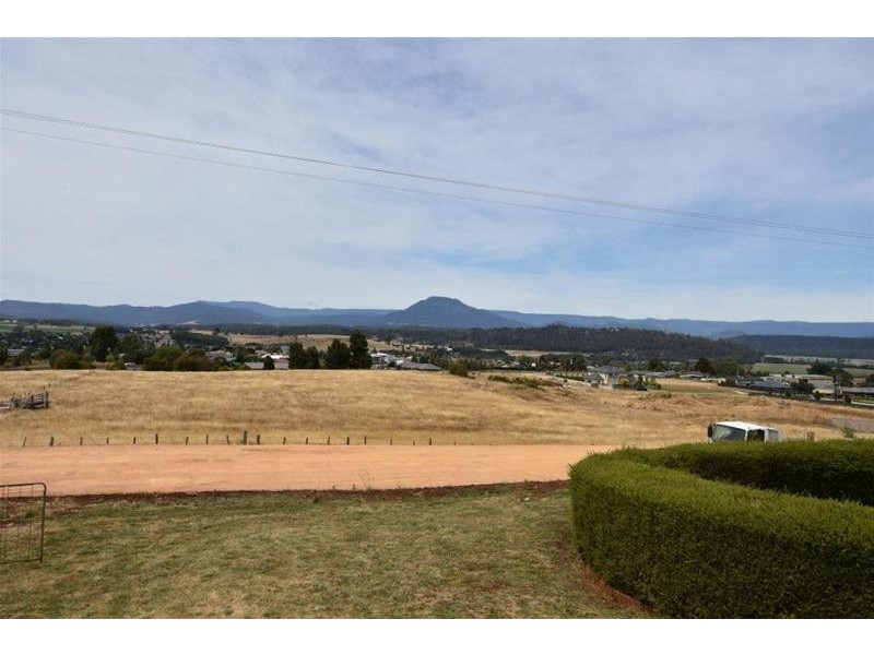 3/10 Nutt Street, Deloraine TAS 7304
