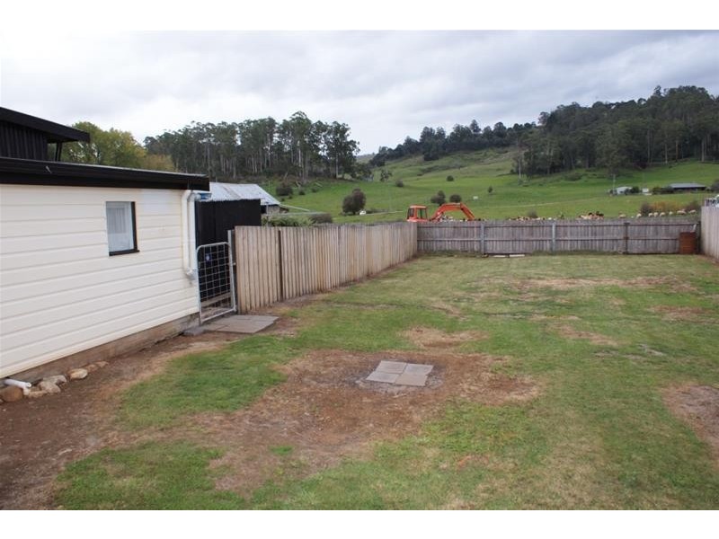 42 Pioneer Drive, Mole Creek TAS 7304