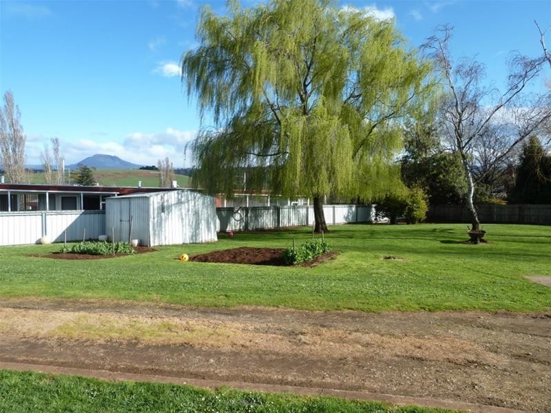 56 Emu Bay Road, Deloraine TAS 7304