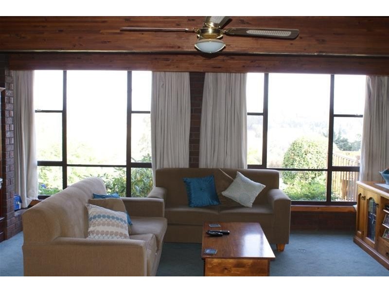 33 Samuel Street, Elizabeth Town TAS 7304