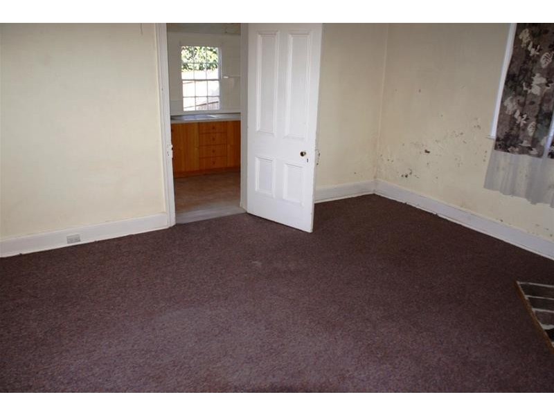 28 West Barrack Street, Deloraine TAS 7304