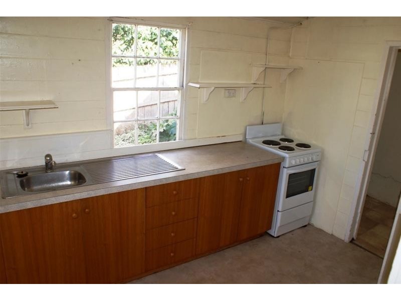 28 West Barrack Street, Deloraine TAS 7304