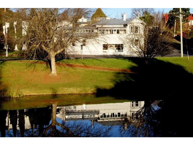 8 East Parade, Deloraine TAS 7304