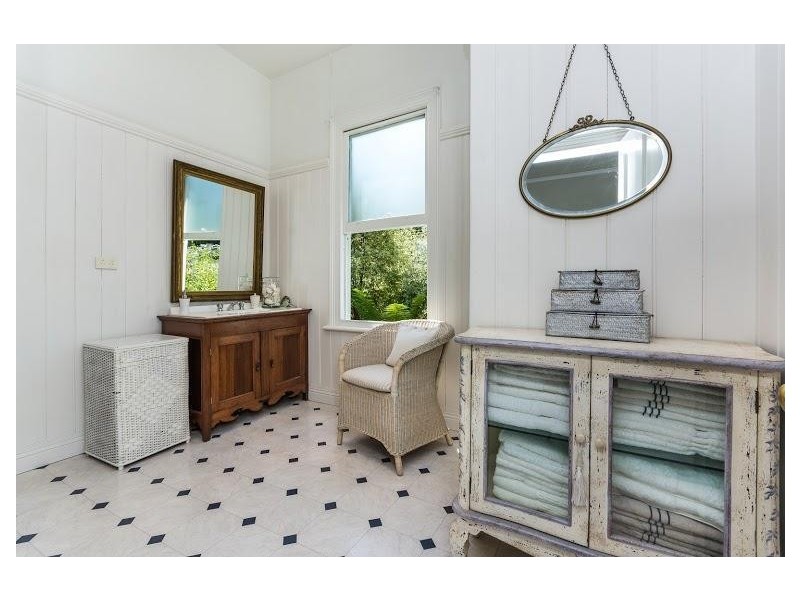 8 East Parade, Deloraine TAS 7304