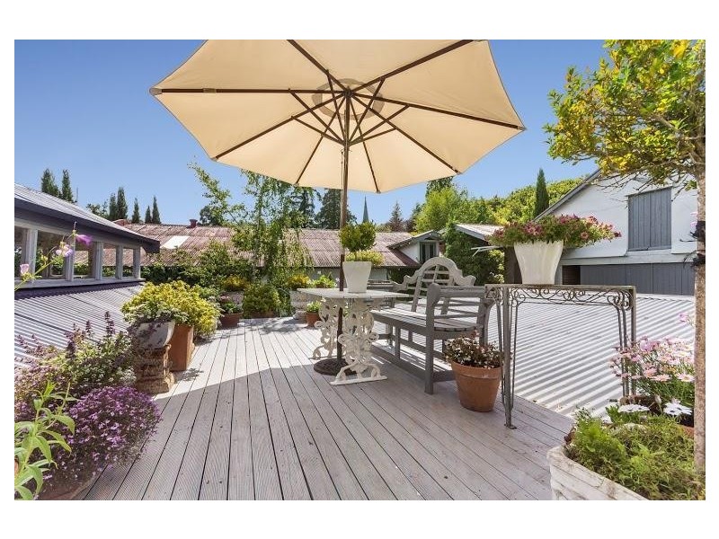 8 East Parade, Deloraine TAS 7304