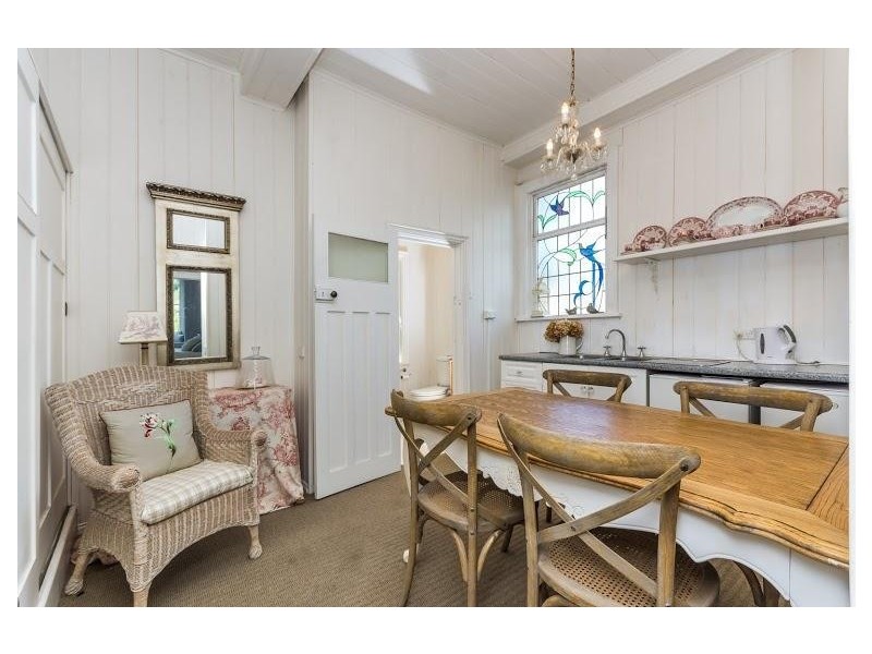 8 East Parade, Deloraine TAS 7304