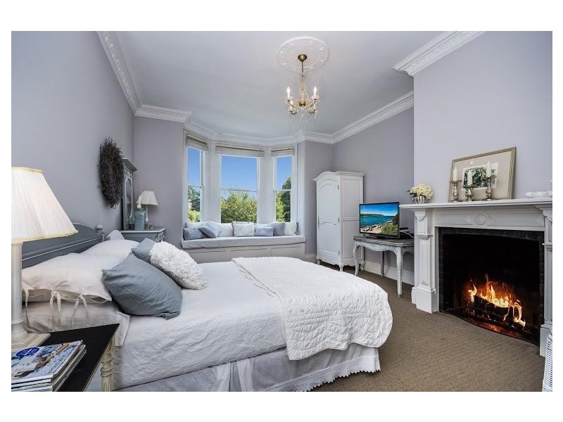 8 East Parade, Deloraine TAS 7304