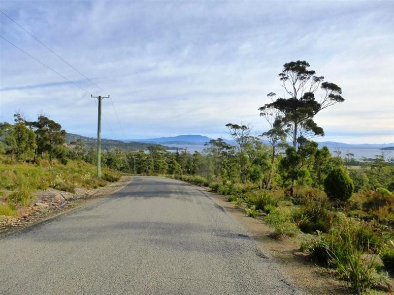 312 Heathy Hill Drive, Saltwater River TAS 7186