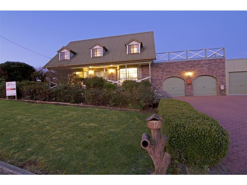 35 Westbury Place, Deloraine TAS 7304