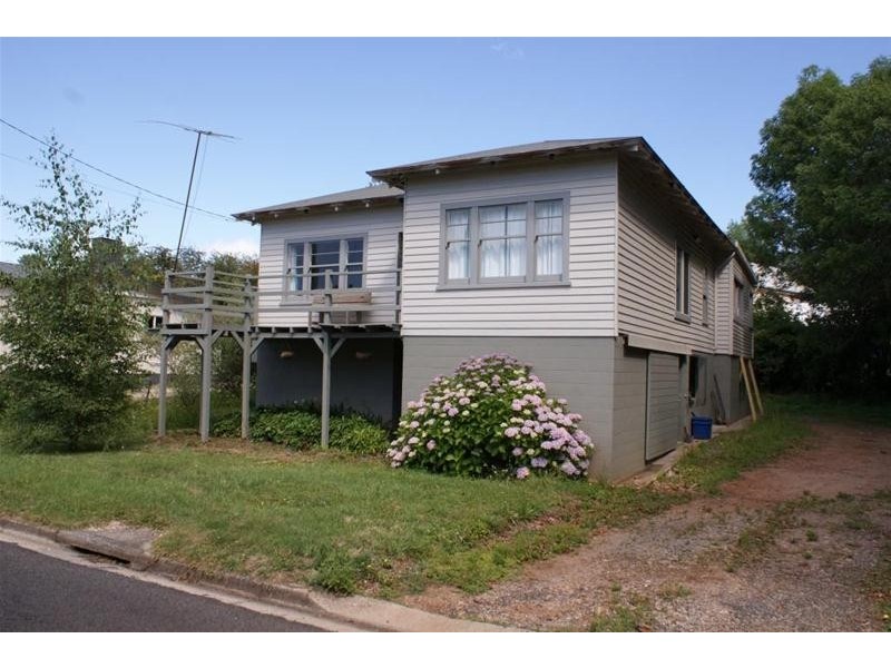 1 West Parade, Deloraine TAS 7304